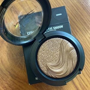 MAC Extra Dimension Eye Shadow!  RARE AND DISCONTINUED- Havana